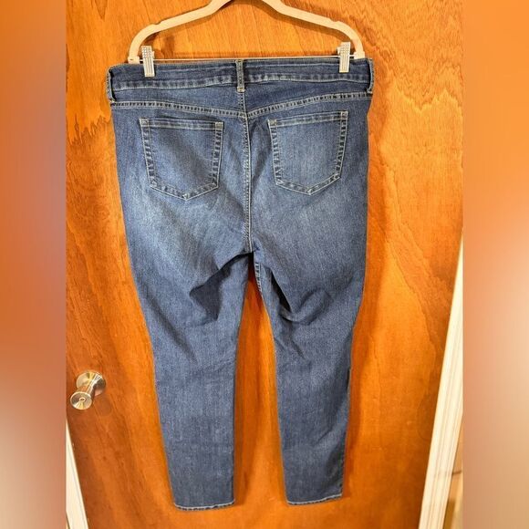 Torrid Jeans size 16r - Picture 3 of 8